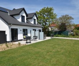 Ferienhaus Wildrose 4 in Kühlungsborn mit Terrasse und Garten