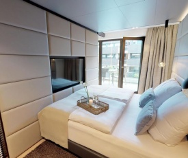 White Pearl Apartment 1.03
